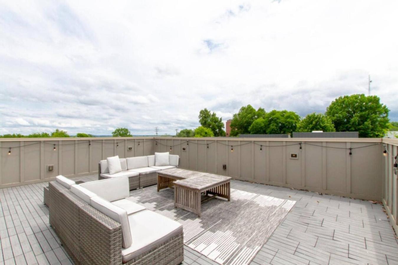 Howdy House New And Trendy With Rooftop Deck Нашвілл Екстер'єр фото